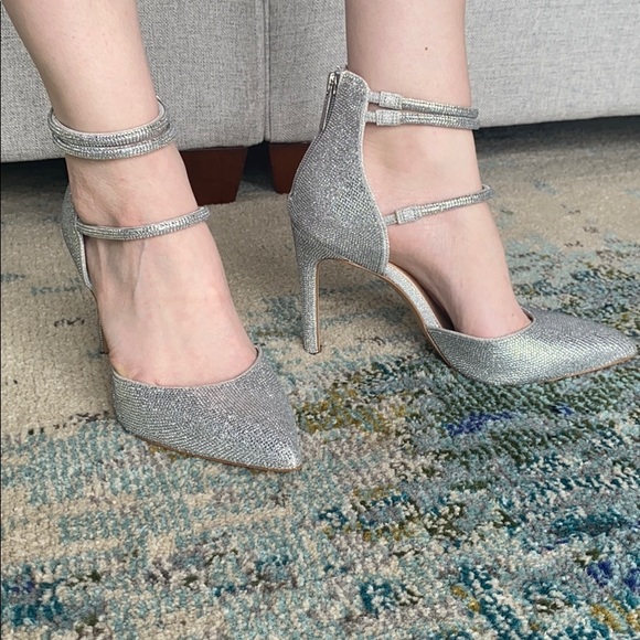 Heels Gianni Bini Anyssah Silver - Picture 4 of 6